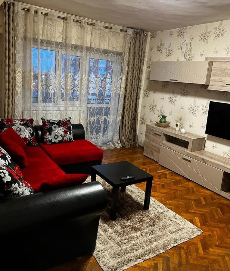 Hellen'S Ultracentral Apartament Buzău Exterior foto