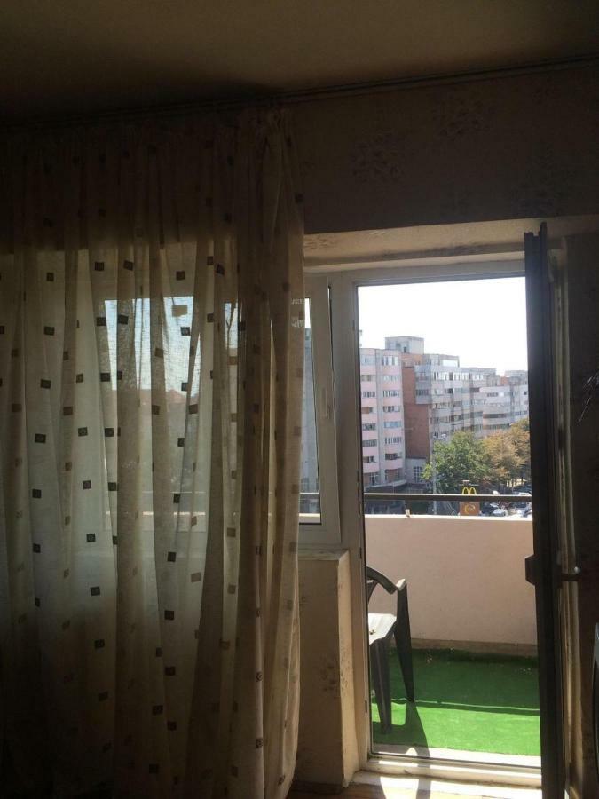 Hellen'S Ultracentral Apartament Buzău Exterior foto
