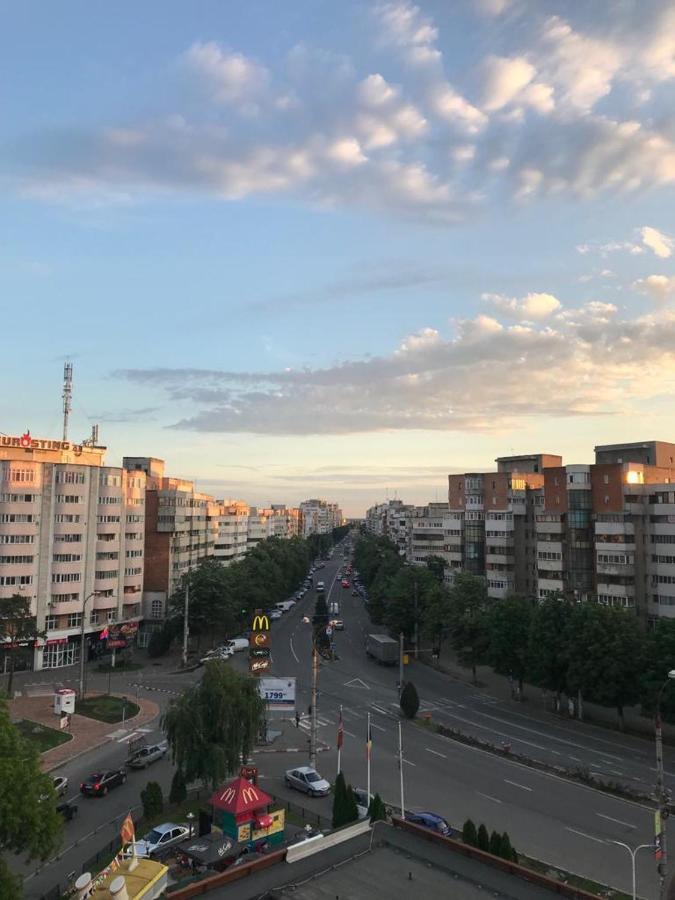Hellen'S Ultracentral Apartament Buzău Exterior foto